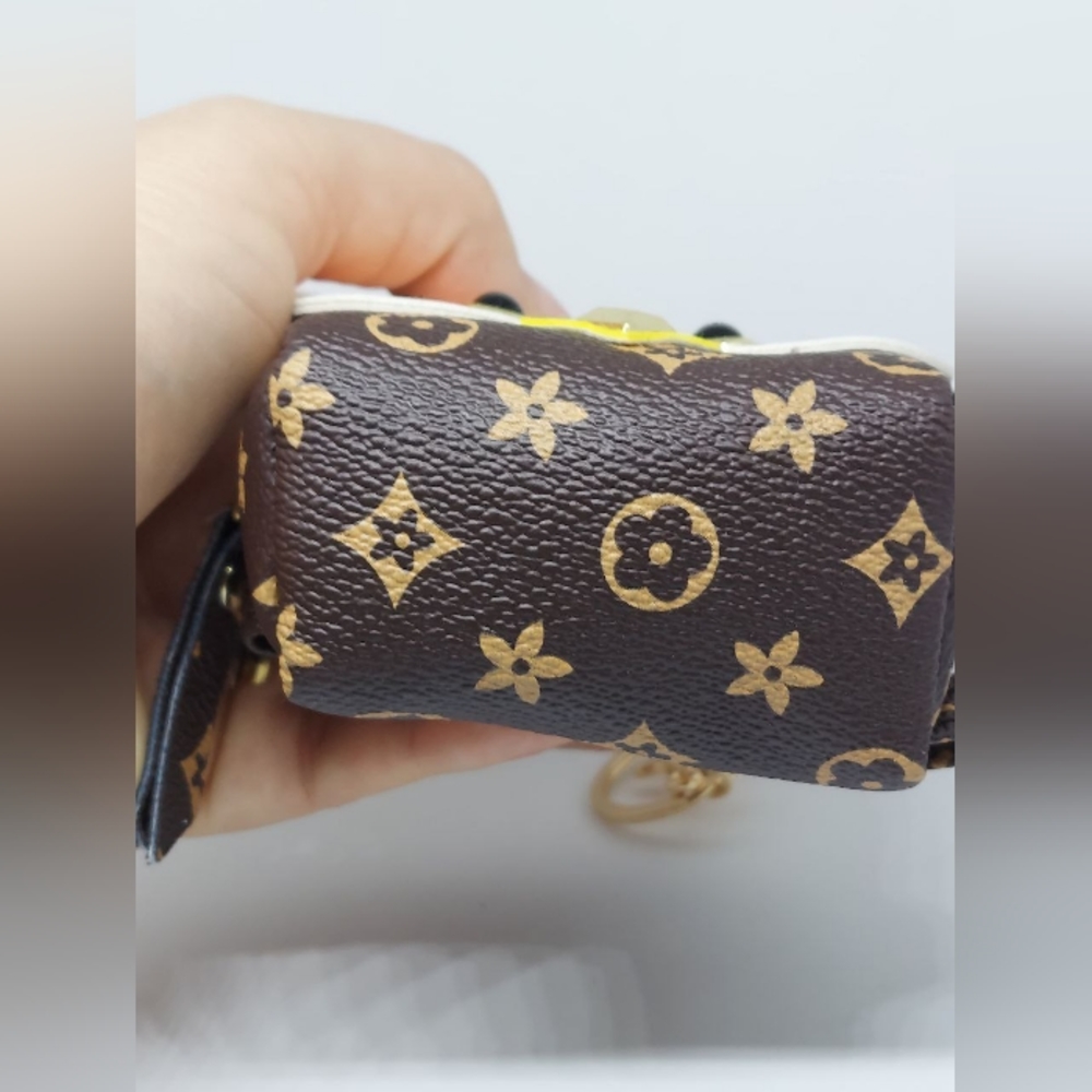 Keychain - Picture 4 of 7